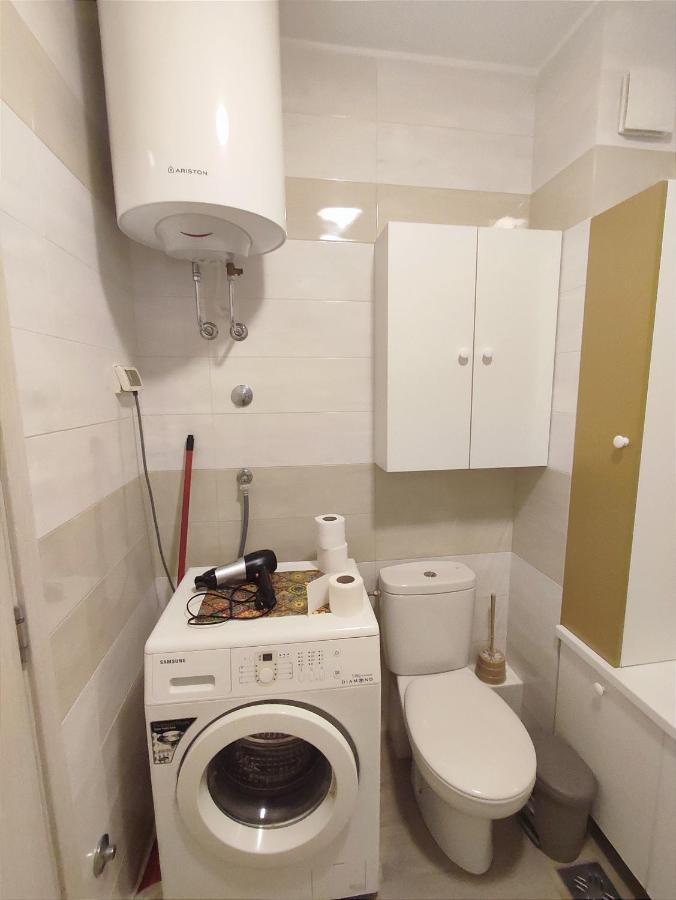 City Point Apartment พอดโกริกา ภายนอก รูปภาพ