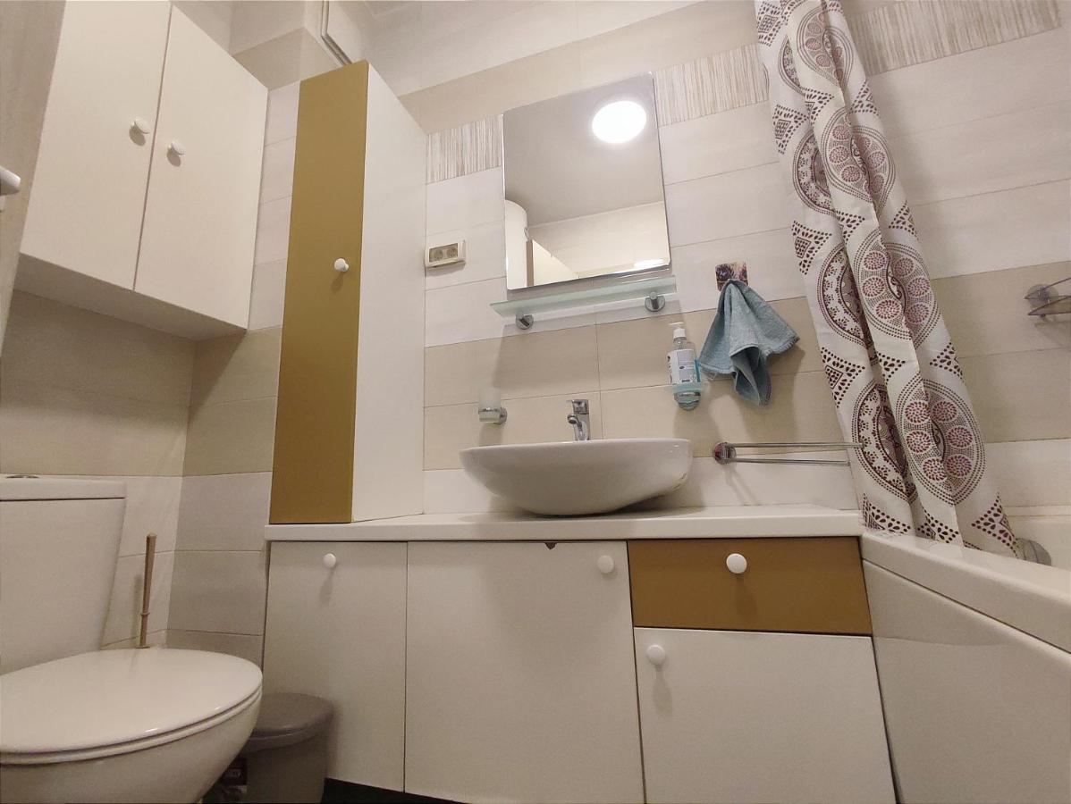 City Point Apartment พอดโกริกา ภายนอก รูปภาพ
